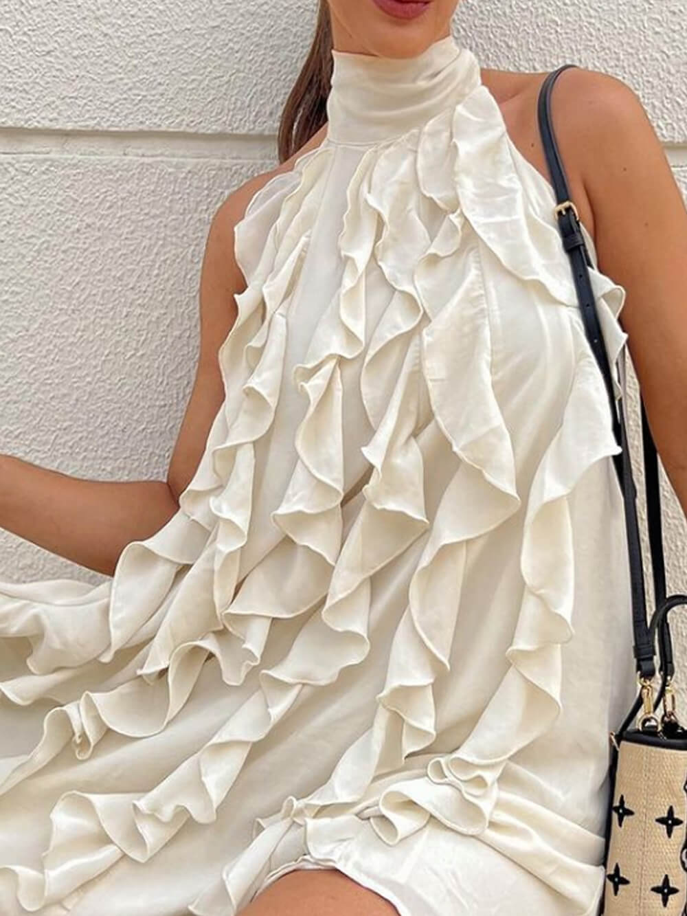 MaisonNox® | Modieuze jurk met hoge kraag