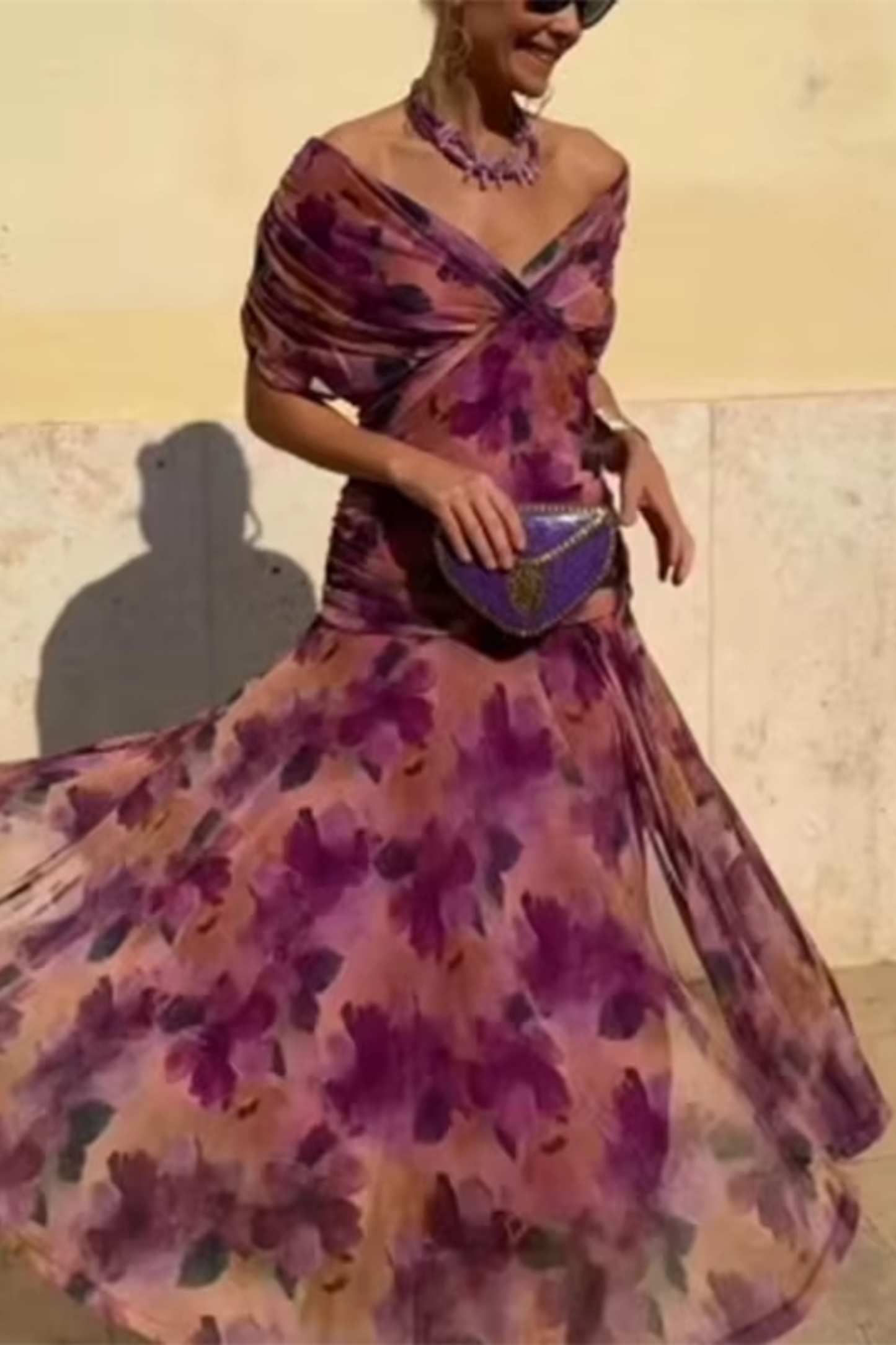 maisonnox® | Elegante feestelijke maxi-jurk met V-hals