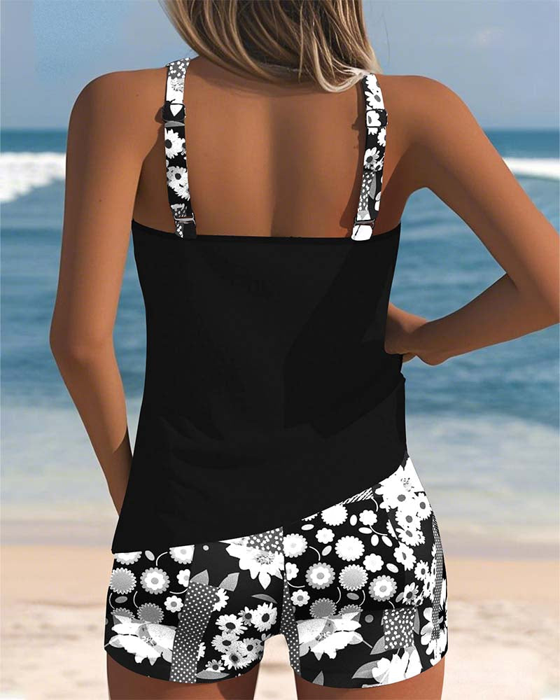 MaisonNox®| Tweedelig Badpak met Comfortabele Pasvorm en Bloemig Strandstijl