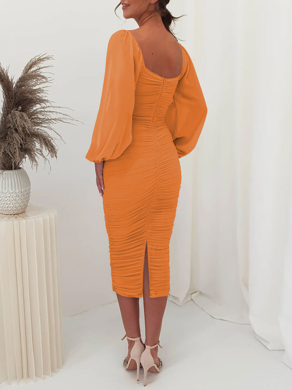 MaisonNox® | Midi plissé jurk van gebreid materiaal met lange mouwen