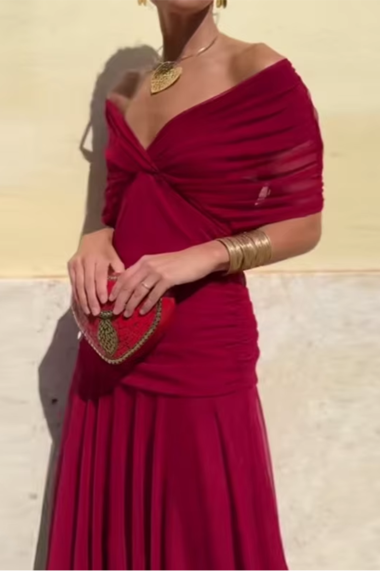 maisonnox® | Elegante feestelijke maxi-jurk met V-hals