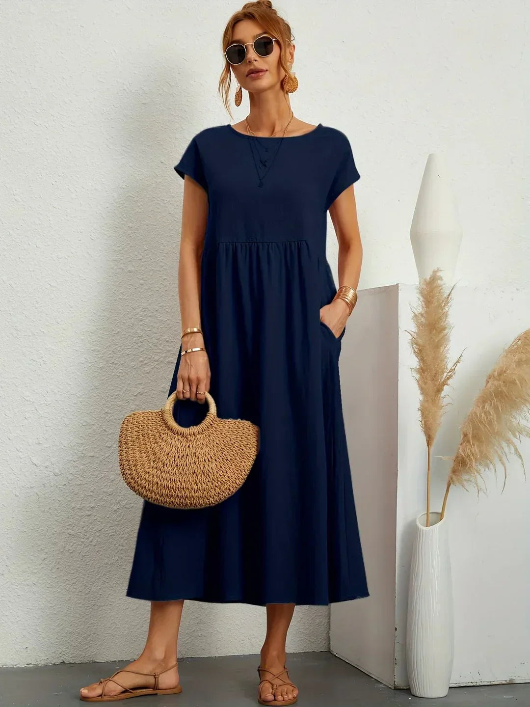 maisonnox® | Midi-jurk met vloeiende stof en tijdloze elegantie