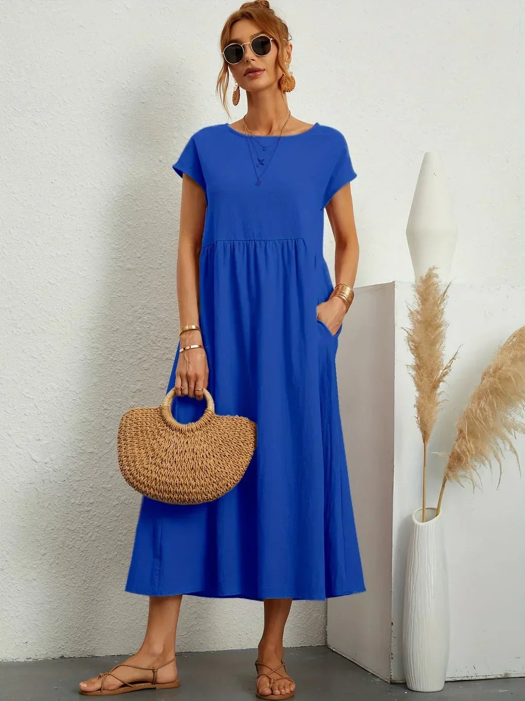 maisonnox® | Midi-jurk met vloeiende stof en tijdloze elegantie