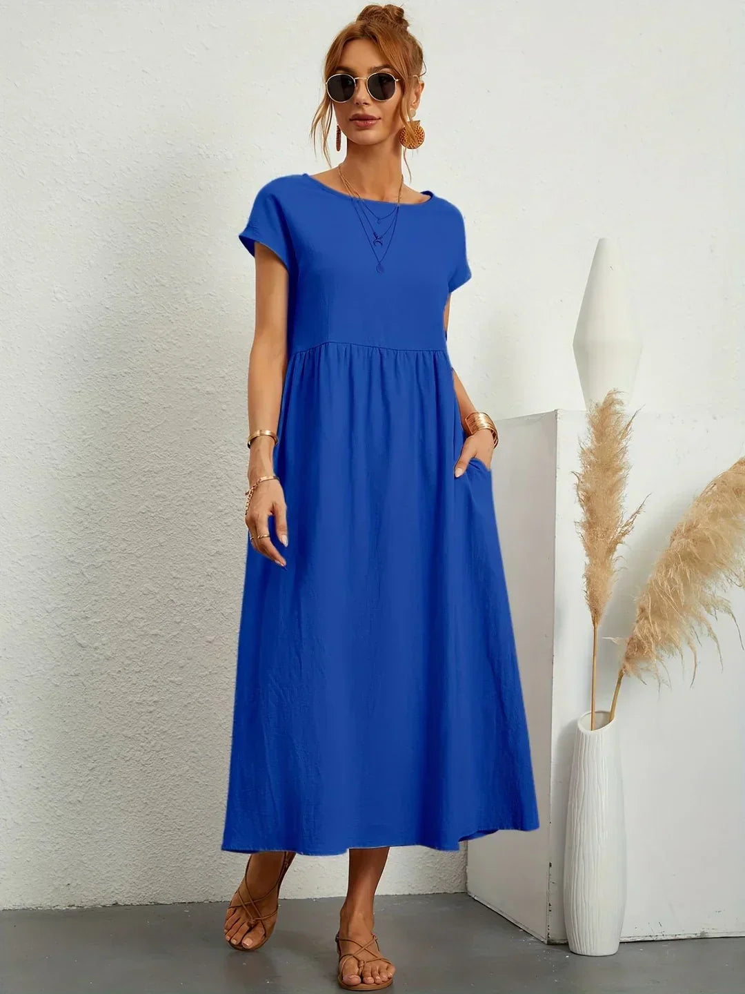maisonnox® | Midi-jurk met vloeiende stof en tijdloze elegantie