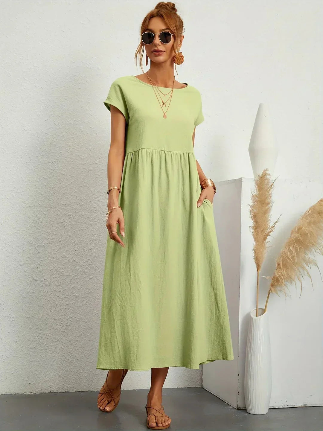 maisonnox® | Midi-jurk met vloeiende stof en tijdloze elegantie