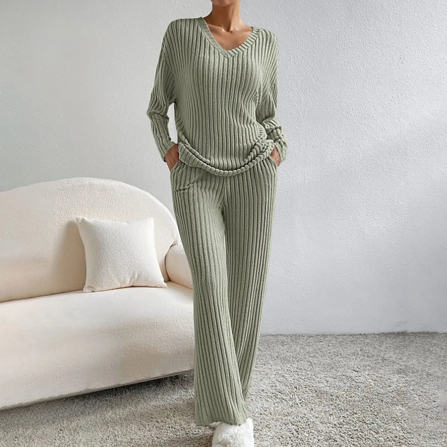 maisonnox® |  Stijlvolle Gebreide Set met V-hals
