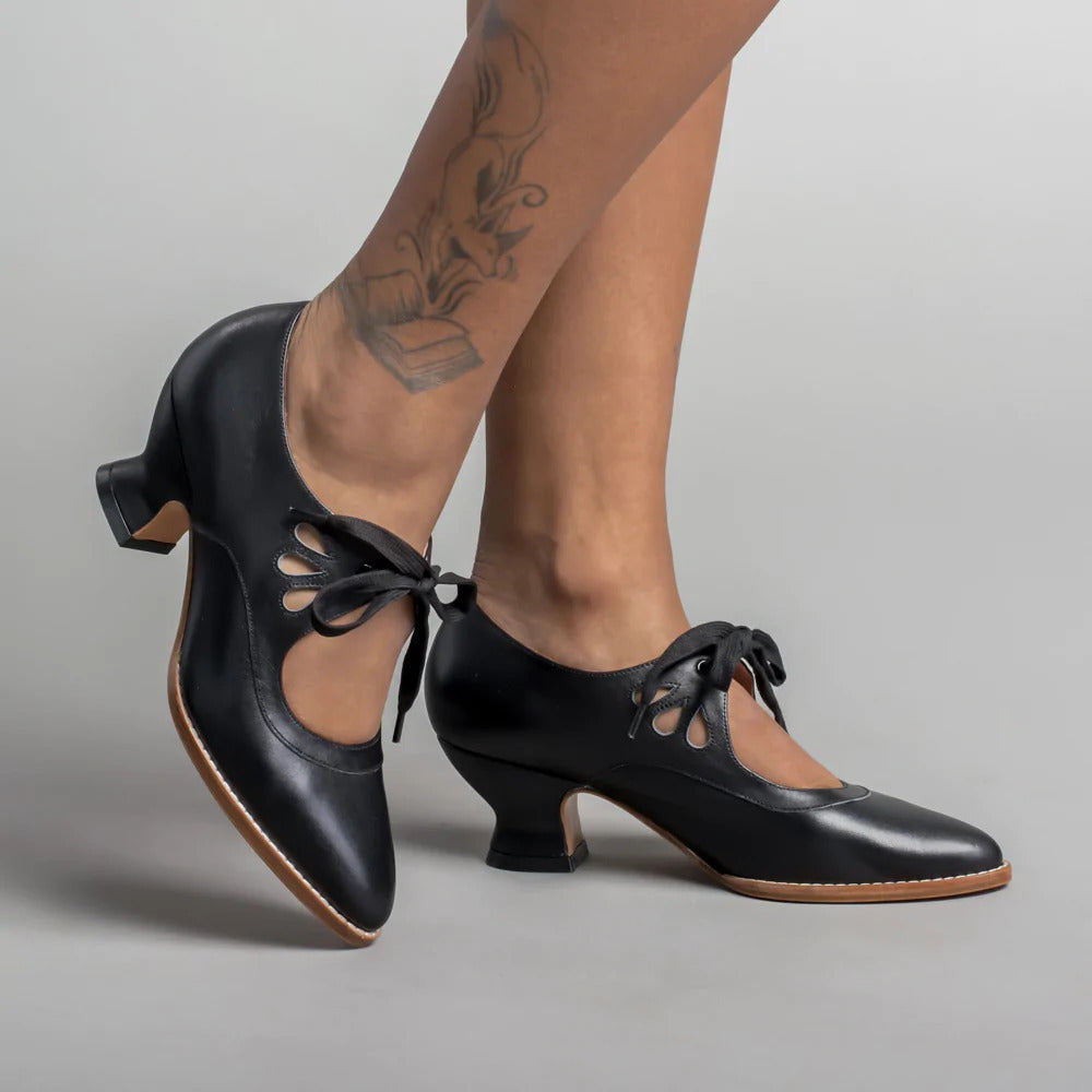 MaisonNox®| Retro Hakken met Elegante Veters